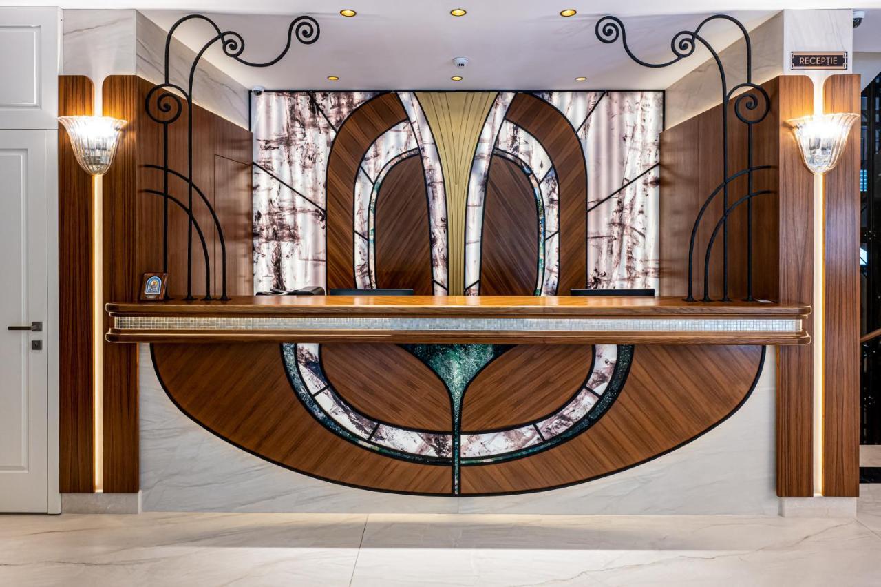 Hotel Carolin Călimăneşti المظهر الخارجي الصورة