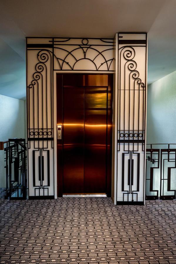 Hotel Carolin Călimăneşti المظهر الخارجي الصورة